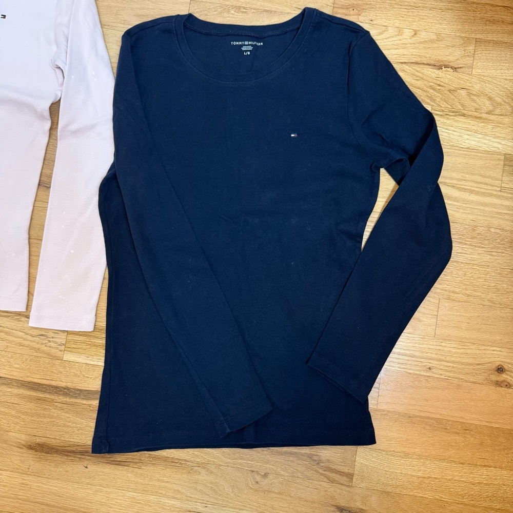 Tommy Hilfiger Women's Dark Blue & Pale Pink Long Sleeve Tees Size Large